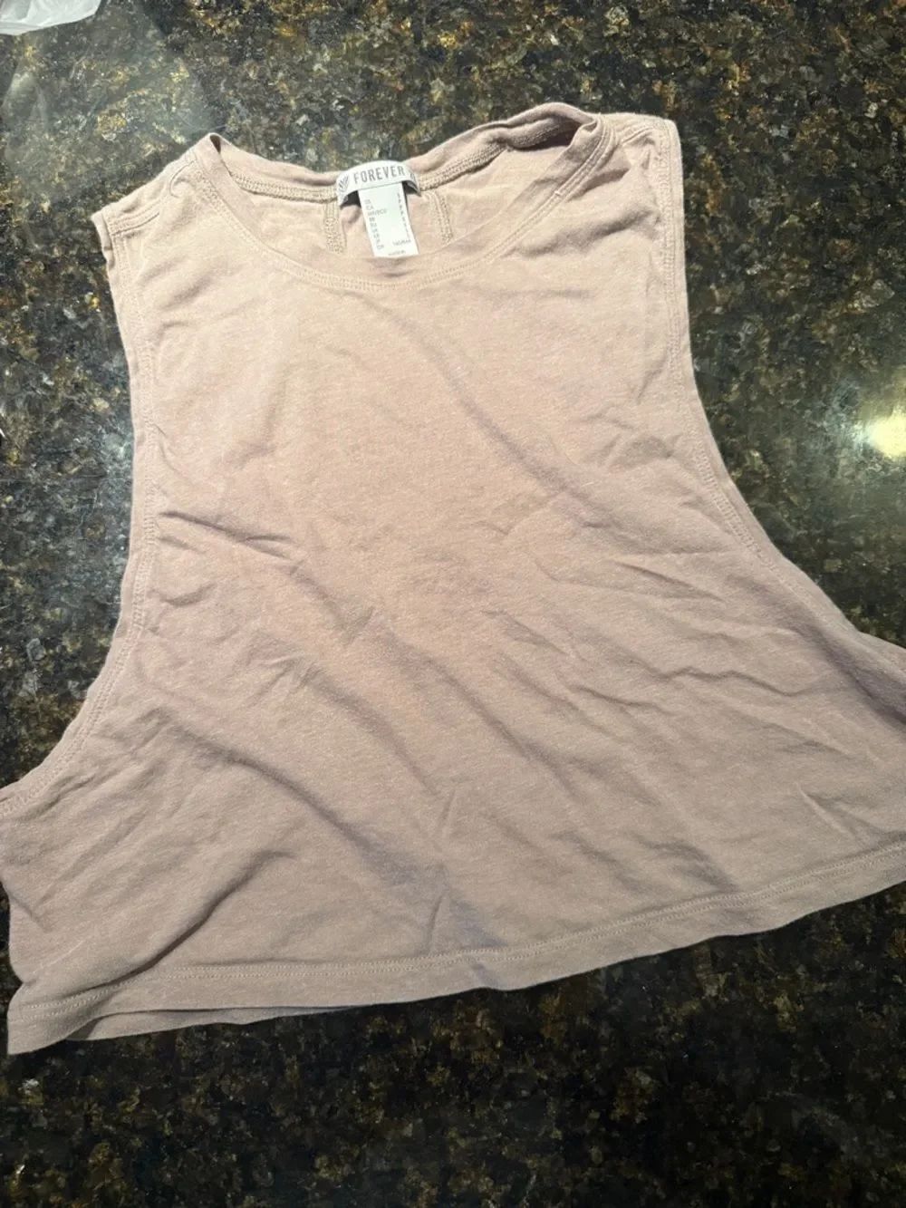 Forever 21 Mauve Cropped Muscle Tank Top Size Small - LIKE NEW